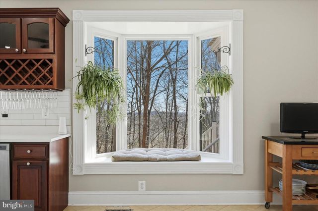 520 CLAGETT ST SW, Leesburg, VA 20175