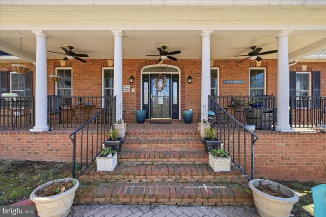 520 CLAGETT ST SW, Leesburg, VA 20175