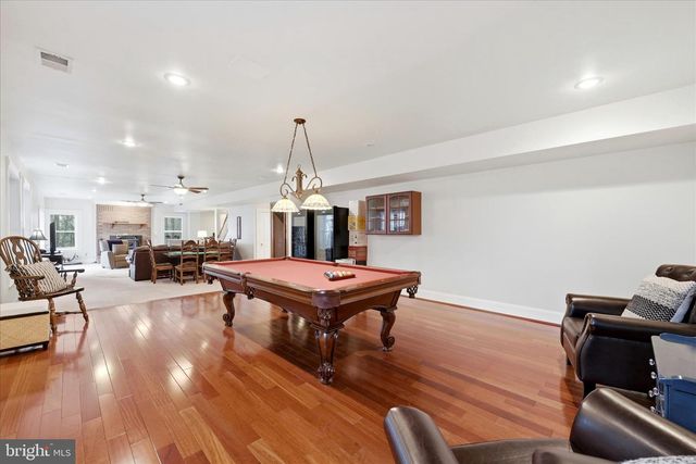 520 CLAGETT ST SW, Leesburg, VA 20175