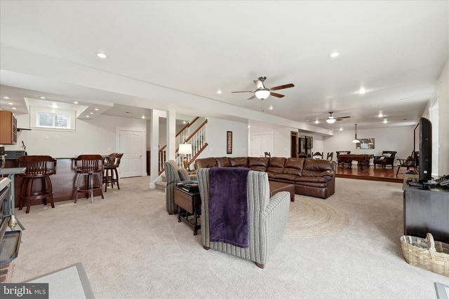 520 CLAGETT ST SW, Leesburg, VA 20175