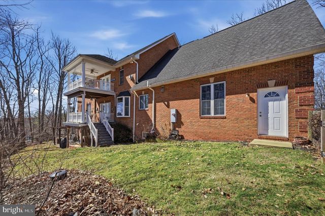 520 CLAGETT ST SW, Leesburg, VA 20175