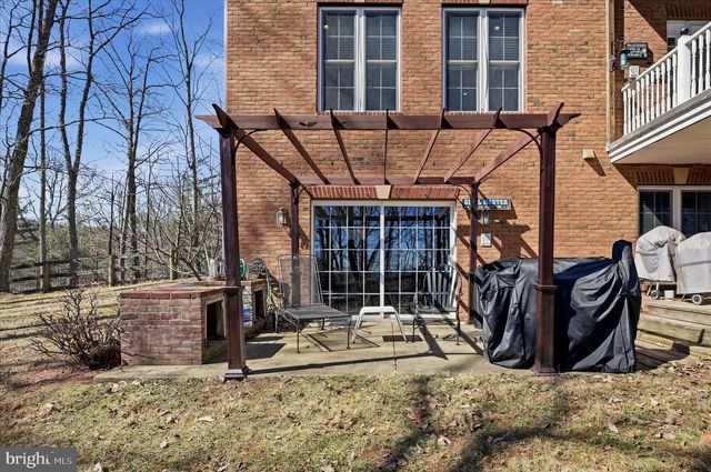 520 CLAGETT ST SW, Leesburg, VA 20175