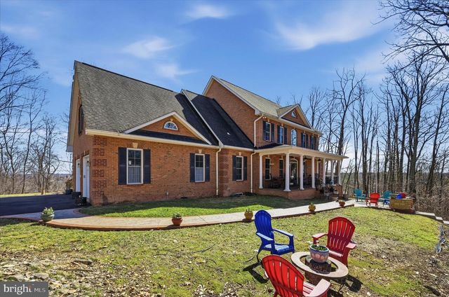 520 CLAGETT ST SW, Leesburg, VA 20175