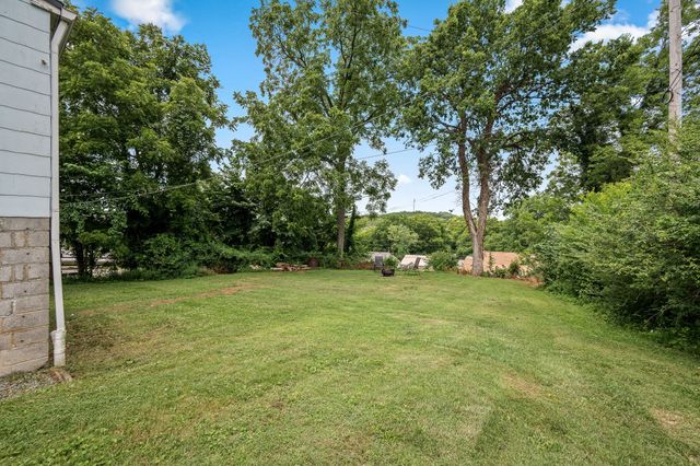 412 Lehman St, Woodbury, TN 37190