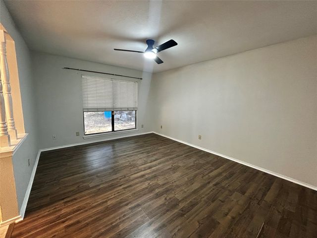 4205 Greencrest Drive, Arlington, TX 76016