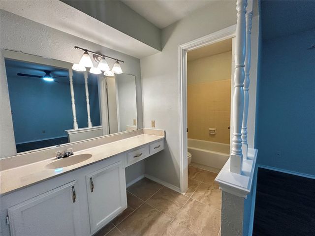 4205 Greencrest Drive, Arlington, TX 76016
