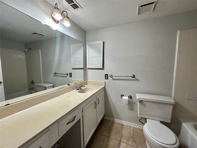 4205 Greencrest Drive, Arlington, TX 76016