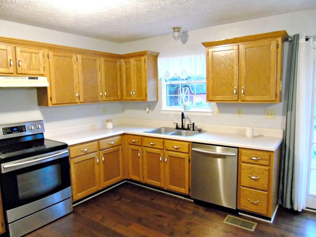 155 Spring Valley Lane, Ringgold, GA 30736