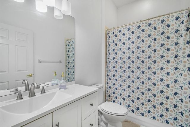 10502 CASTLEFORD WAY, Tampa, FL 33626