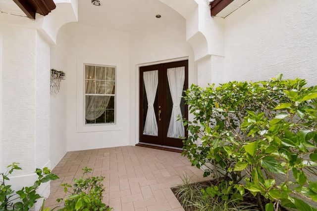 10502 CASTLEFORD WAY, Tampa, FL 33626
