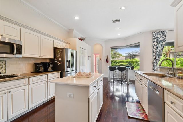 10502 CASTLEFORD WAY, Tampa, FL 33626