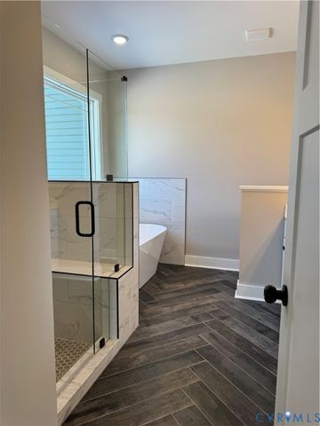 1306 General Puller Hwy, Middlesex, VA 23149