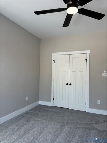 1306 General Puller Hwy, Middlesex, VA 23149