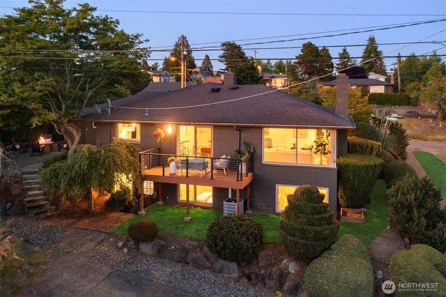8459 40th Avenue SW, Seattle, WA 98136