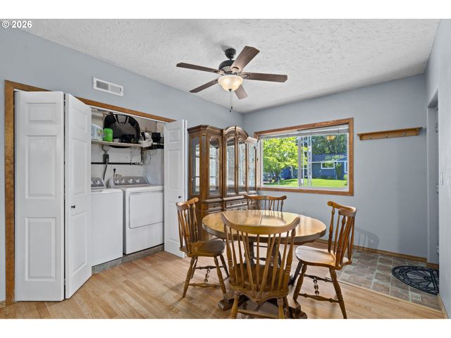 3251 Se 179TH Ave, Portland, OR 97236