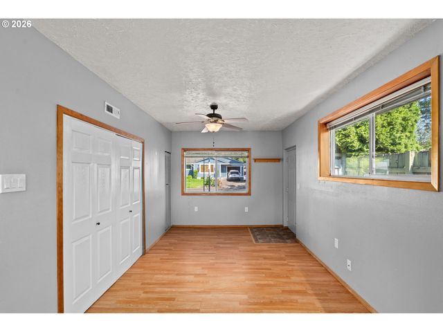 3251 Se 179TH Ave, Portland, OR 97236