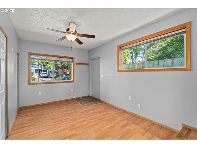 3251 Se 179TH Ave, Portland, OR 97236