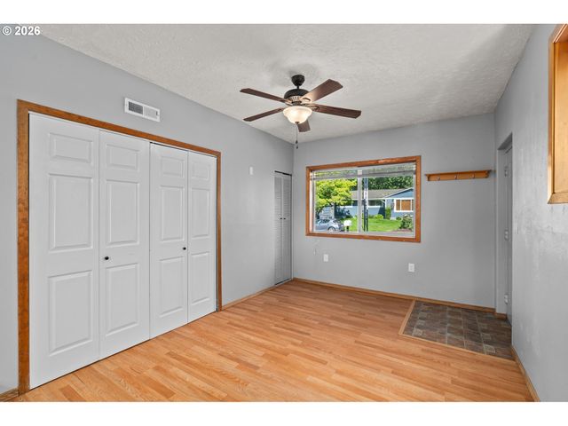 3251 Se 179TH Ave, Portland, OR 97236