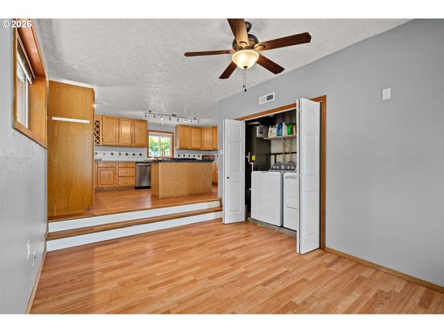 3251 Se 179TH Ave, Portland, OR 97236