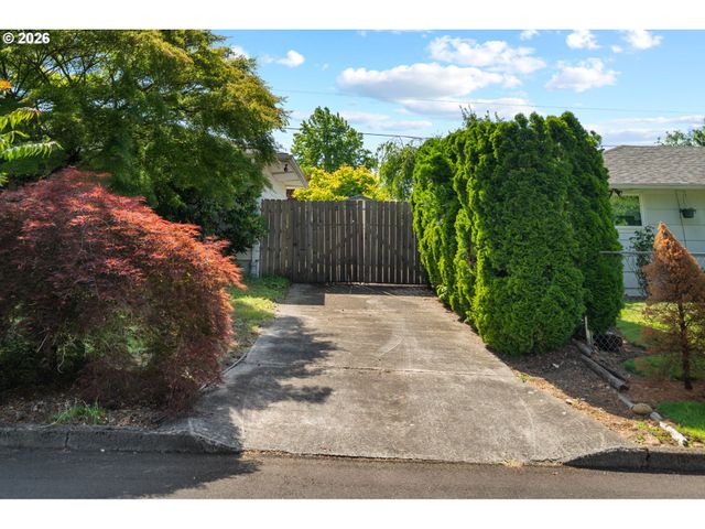 3251 Se 179TH Ave, Portland, OR 97236