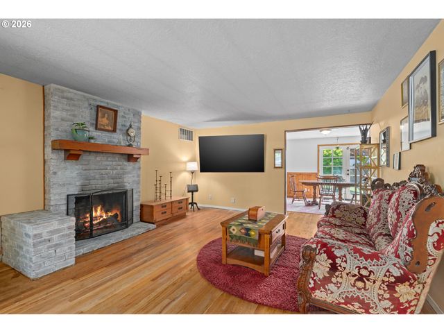 3251 Se 179TH Ave, Portland, OR 97236