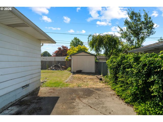 3251 Se 179TH Ave, Portland, OR 97236