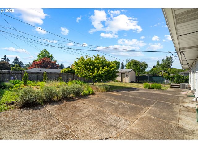 3251 Se 179TH Ave, Portland, OR 97236