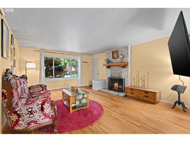3251 Se 179TH Ave, Portland, OR 97236