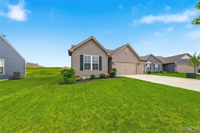 112 Yellowstone Drive, Troy, MO 63379