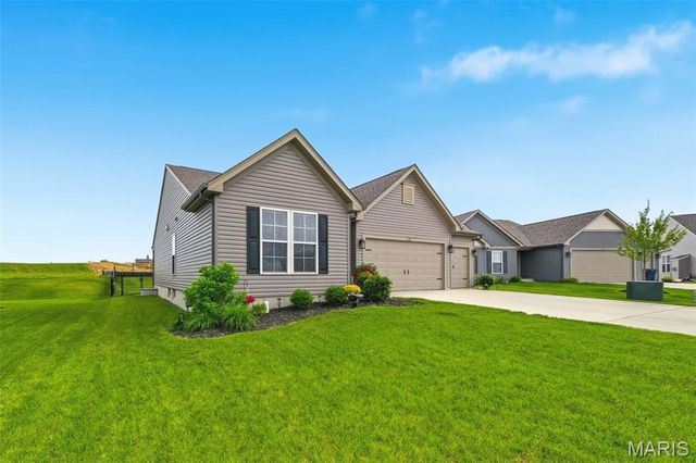 112 Yellowstone Drive, Troy, MO 63379