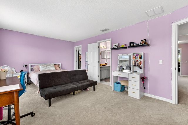 9018 N RIVER ROAD, Tampa, FL 33635