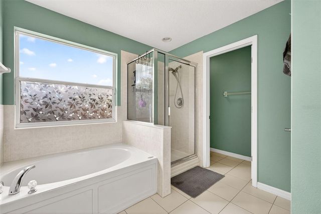 9018 N RIVER ROAD, Tampa, FL 33635