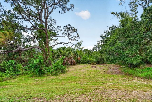 9018 N RIVER ROAD, Tampa, FL 33635