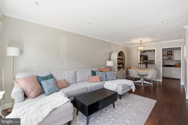 49 W REED AVE, Alexandria, VA 22305