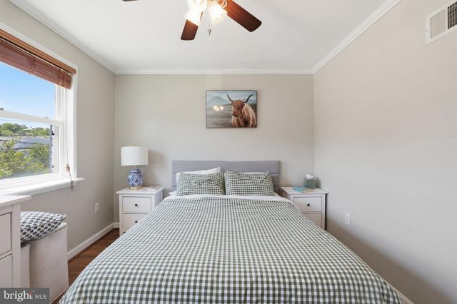 49 W REED AVE, Alexandria, VA 22305