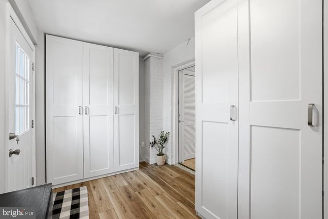 49 W REED AVE, Alexandria, VA 22305
