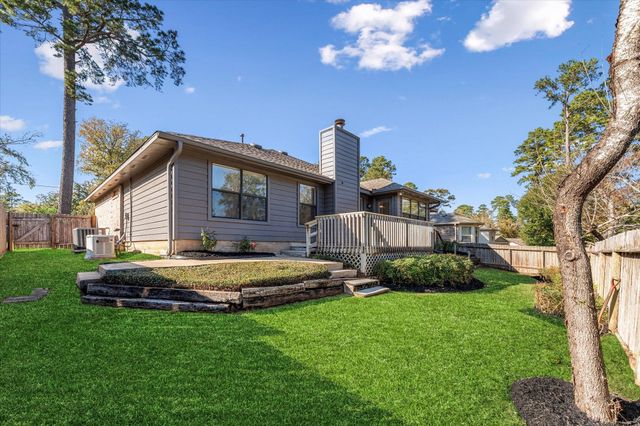 215 Deep Dale Lane, Conroe, TX 77304