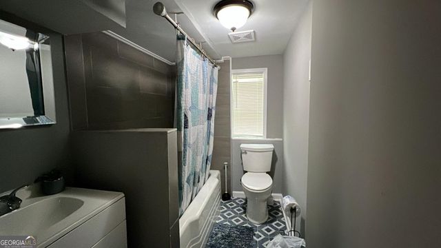 2963 Redwine Road, East Point, GA 30344