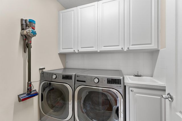 4050 Parkside Drive, Jupiter, FL 33458