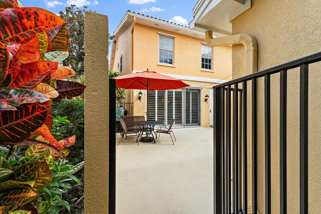 4050 Parkside Drive, Jupiter, FL 33458