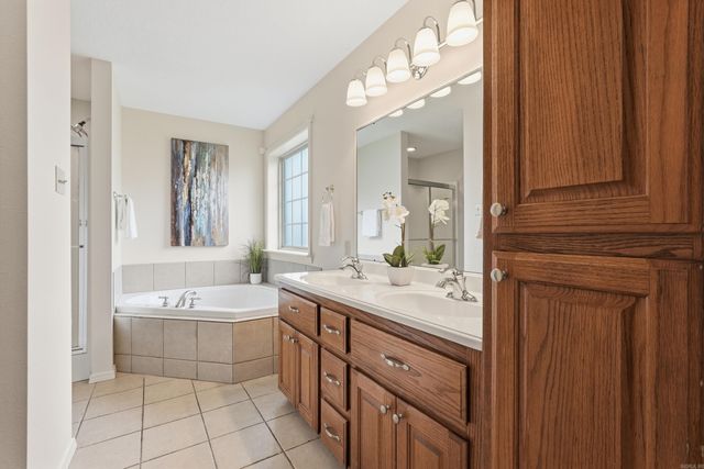 105 Wolfhowl Lane, Hot Springs, AR 71913