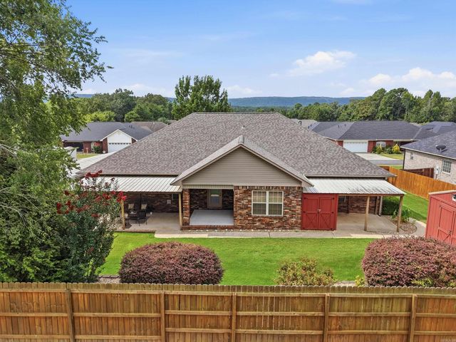 105 Wolfhowl Lane, Hot Springs, AR 71913