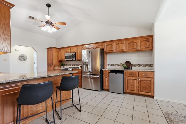 105 Wolfhowl Lane, Hot Springs, AR 71913