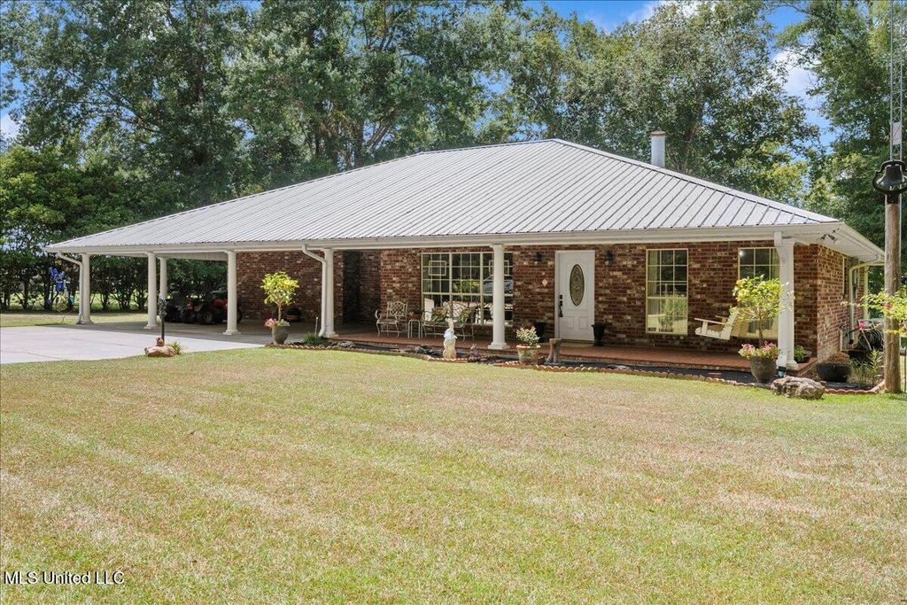 69 Whittimore Road, Tylertown, MS 39667