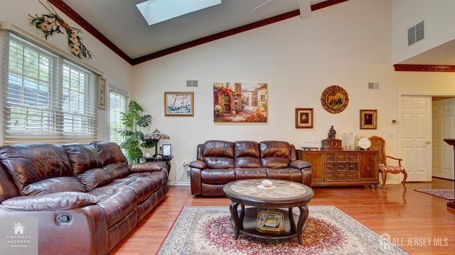 1 Kingston Court, Monroe, NJ 08831
