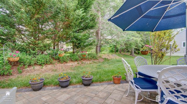 1 Kingston Court, Monroe, NJ 08831