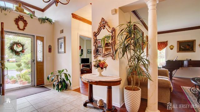 1 Kingston Court, Monroe, NJ 08831