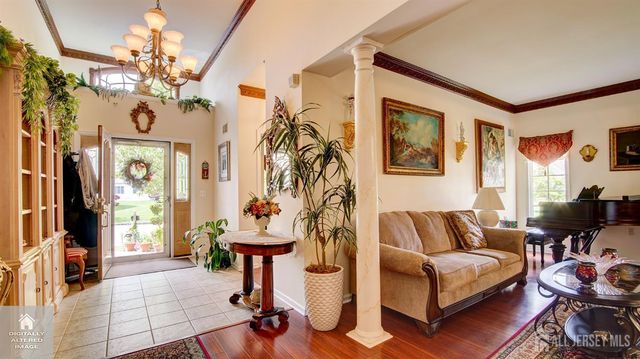 1 Kingston Court, Monroe, NJ 08831