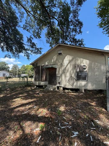 409 Champ Clark Street, Shreveport, LA 71108