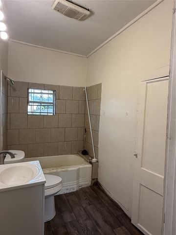409 Champ Clark Street, Shreveport, LA 71108